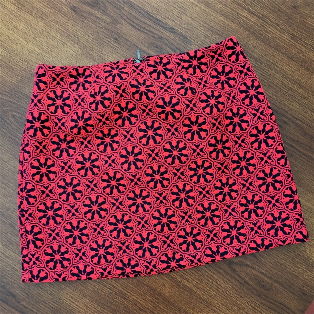 Coral & Navy Lined Mini Skirt